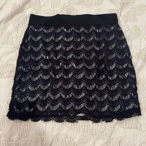 Flapper-style mini skirt